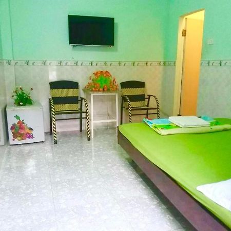 Thuy Hang Motel Long Hai Bagian luar foto