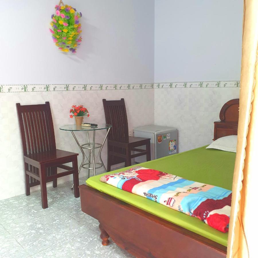 Thuy Hang Motel Long Hai Bagian luar foto