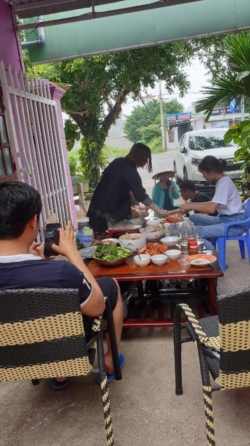 Thuy Hang Motel Long Hai Bagian luar foto