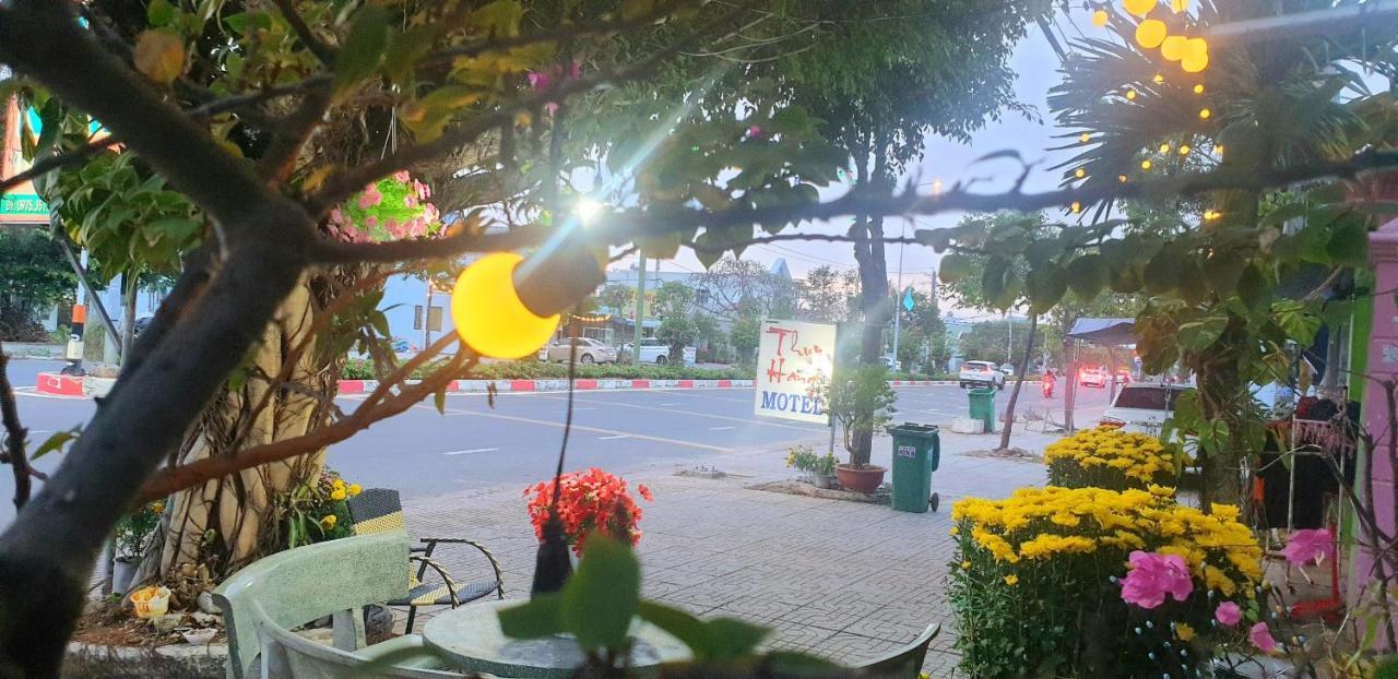 Thuy Hang Motel Long Hai Bagian luar foto