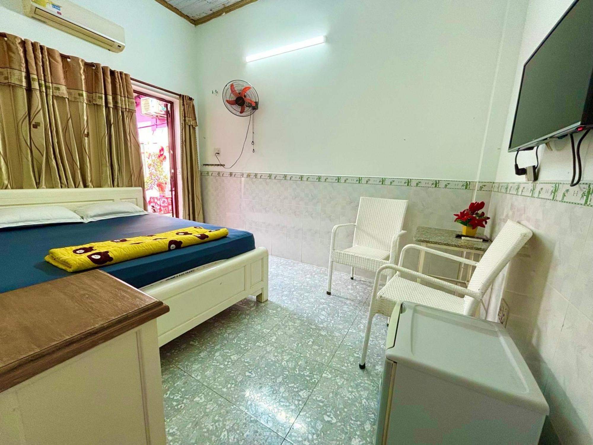 Thuy Hang Motel Long Hai Bagian luar foto